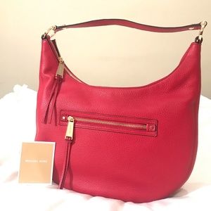 💋Gorgeous Red Michael Kors Shoulder purse💋